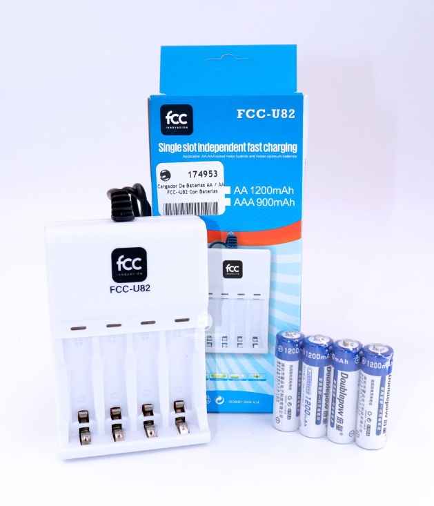 FCC FCC-U82 - CARGADOR DE BATERIAS DOBLE AA / 1200MAH /